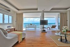 Kalara Developments Co., Ltd. OSHO Luxury Beachfront Apartments, 2008