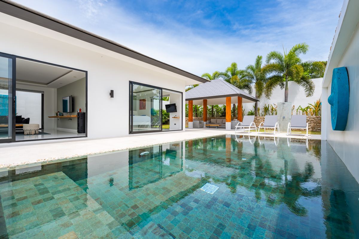 3 Bedroom Private Pool for Sale in Maenam